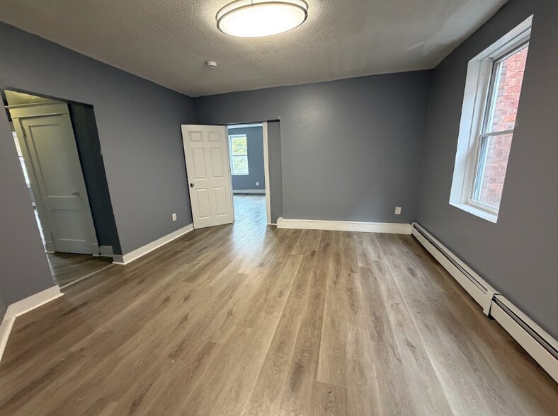 More Photos Of 57 Whiting St, New Britain Apartments For Sale