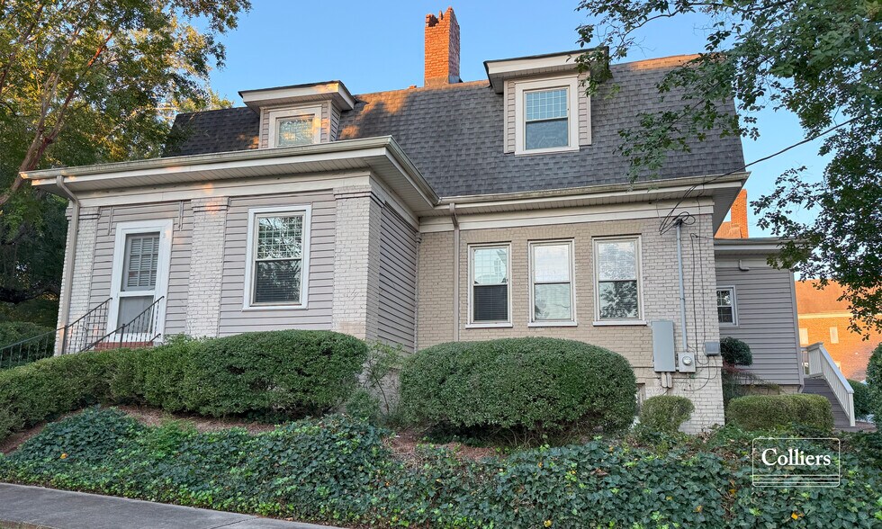 More Photos Of 311 Pettigru St, Greenville Office For Sale
