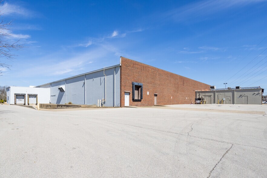 More Photos Of 5252 Bardstown Rd, Louisville General Retail For Sale