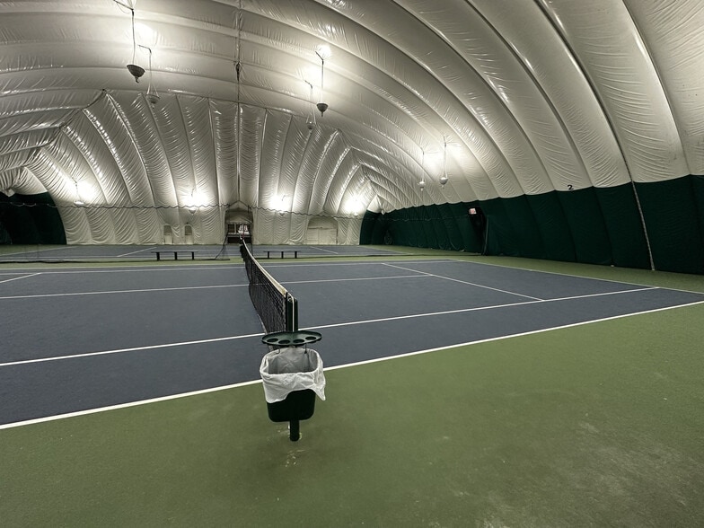 More Photos Of 127 E US Highway 6, Valparaiso Sports And Entertainment For Sale