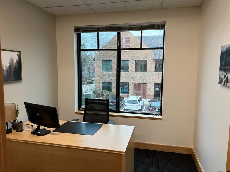More Photos Of 4450 Arapahoe Ave, Boulder Coworking Space