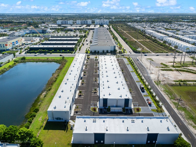 More Photos Of 6175 NW 102nd Ave, Doral Showroom For Sale