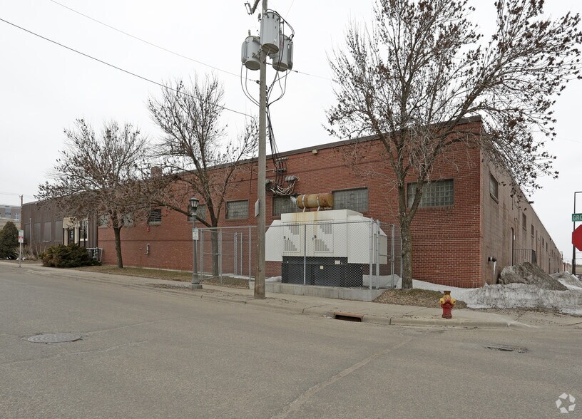 More Photos Of 321 Grove St, Saint Paul Recycling Center For Sale