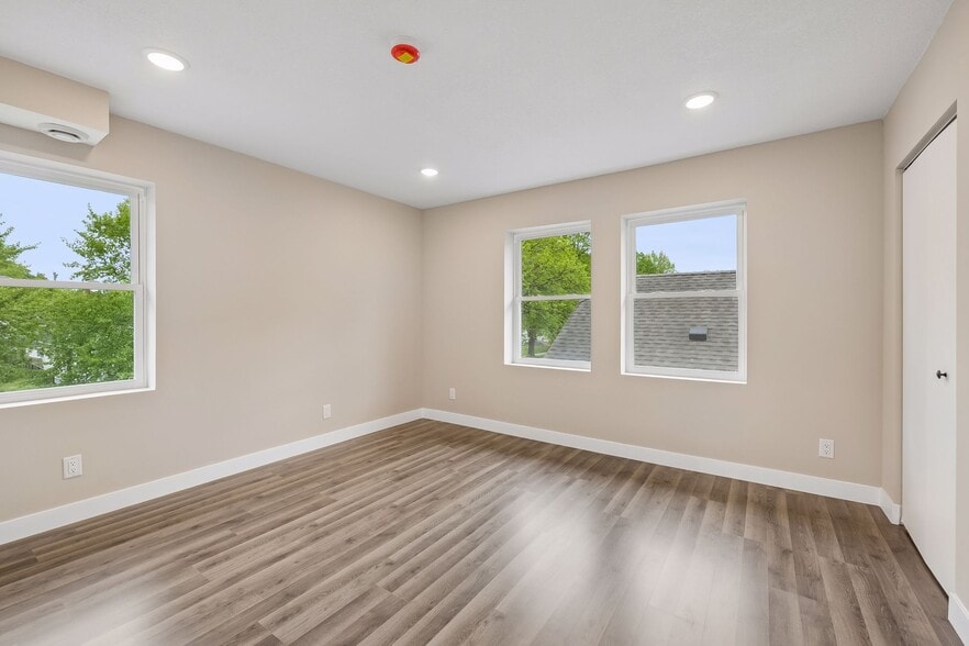 More Photos Of 4330 5th Ave S, Minneapolis Apartments For Sale