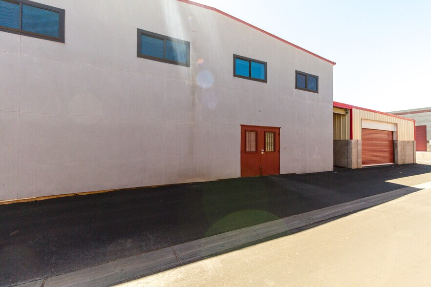 More Photos Of 1630 Foothill Dr, Boulder City Industrial For Sale