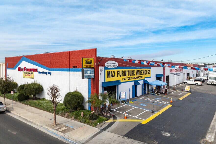 Primary Photo Of 1617 W Rosecrans Ave, Gardena Warehouse For Lease