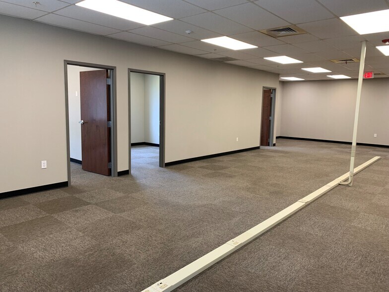 More Photos Of 2500 Emrick Blvd, Bethlehem Warehouse For Lease