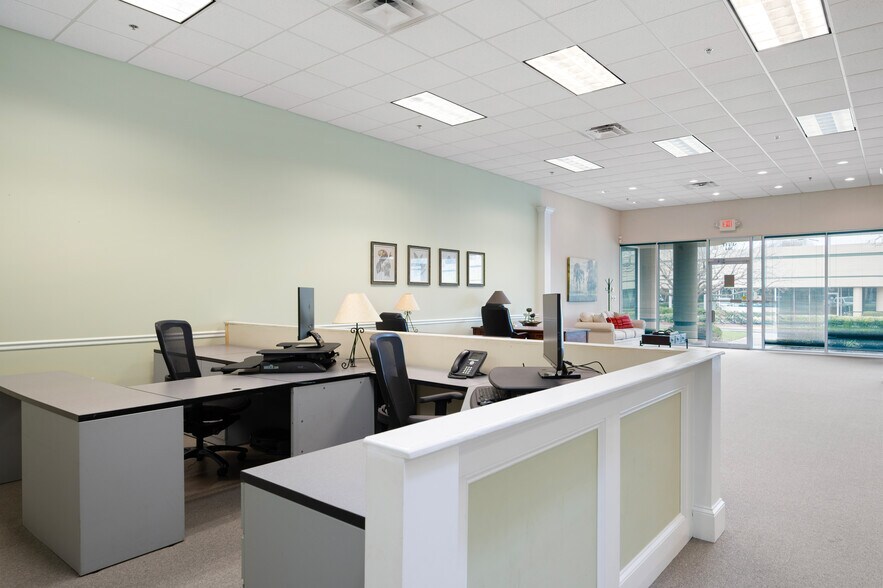 More Photos Of 975 Cobb Place Blvd NW, Kennesaw Flex For Sale