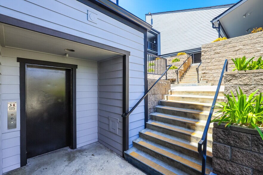 More Photos Of 355 Placentia Ave, Newport Beach Medical For Sale