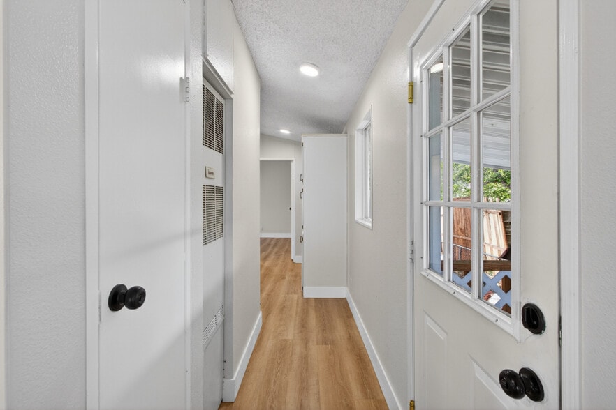 More Photos Of 402 Colin Kelly Dr, Roseville Apartments For Sale