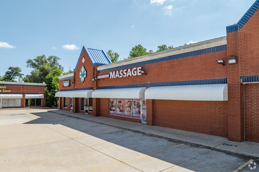 More Photos Of 5959 NW Expressway St, Oklahoma City Freestanding For Lease