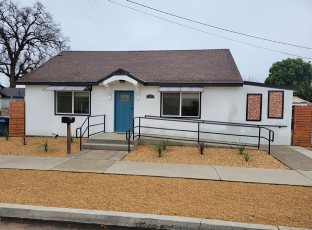 Primary Photo Of 323 E San Joaquin Ave, Tulare Office Residential For Lease
