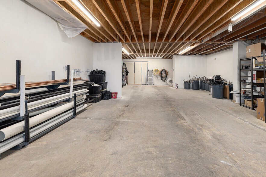 More Photos Of 5731 Palmer Way, Carlsbad Research And Development For Lease