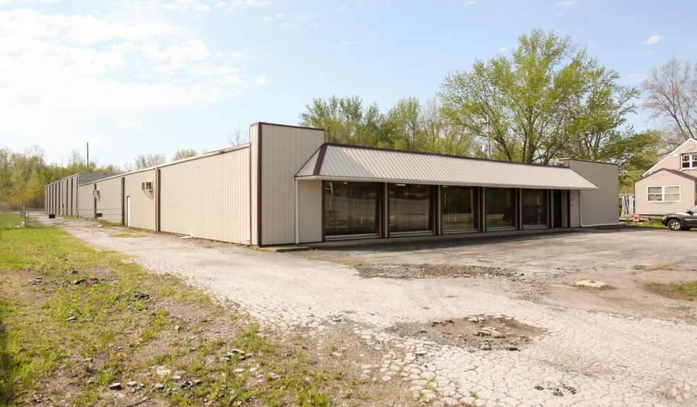 Primary Photo Of 3025 SR 5, Leavittsburg Freestanding For Lease