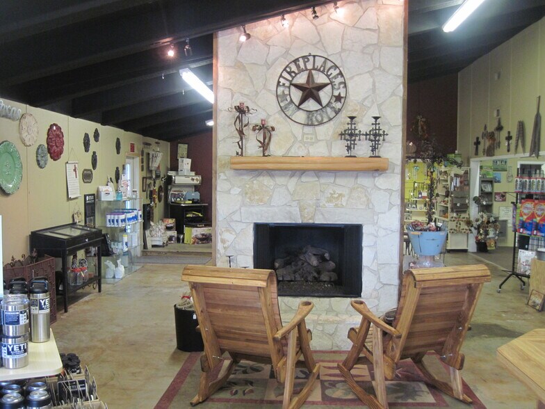 More Photos Of 1238 FM 521 Rd, Brazoria Freestanding For Sale