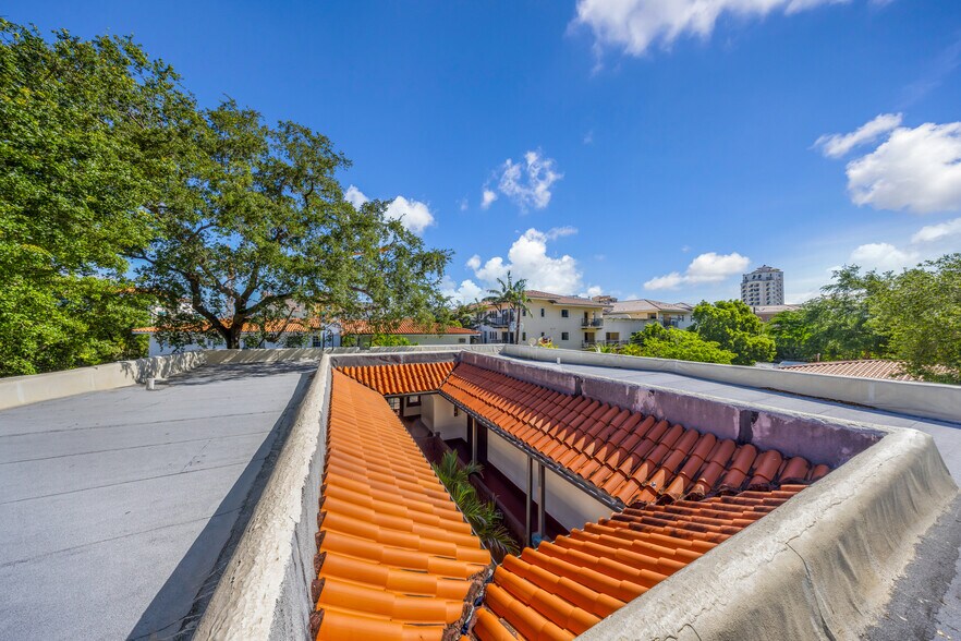 More Photos Of 315 Navarre Ave, Coral Gables Apartments For Sale