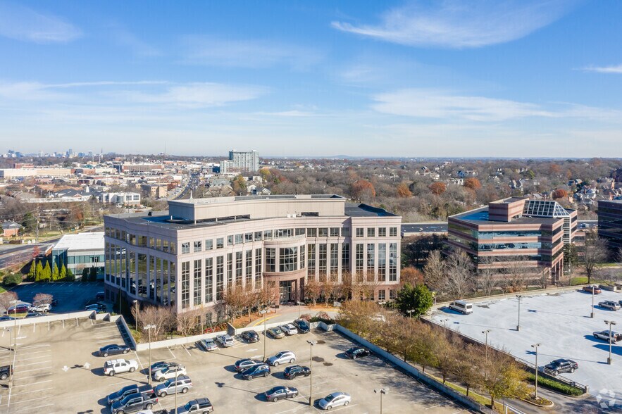 More Photos Of 40 Burton Hills Blvd, Nashville Office For Lease