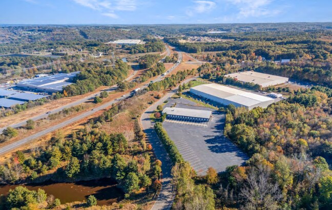 More Photos Of 39 Gilmore Dr, Sutton Truck Terminal For Sale