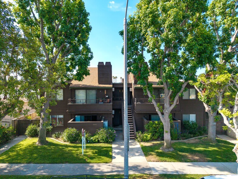 More Photos Of 3608 W Orange Ave, Anaheim Apartments For Sale