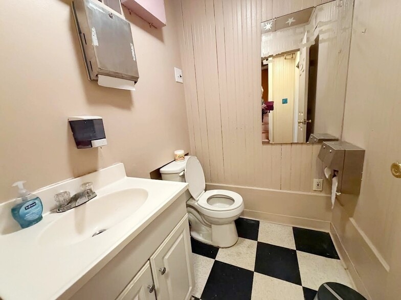 More Photos Of 342 Center Ave, Pittsburgh Storefront Retail Residential For Sale