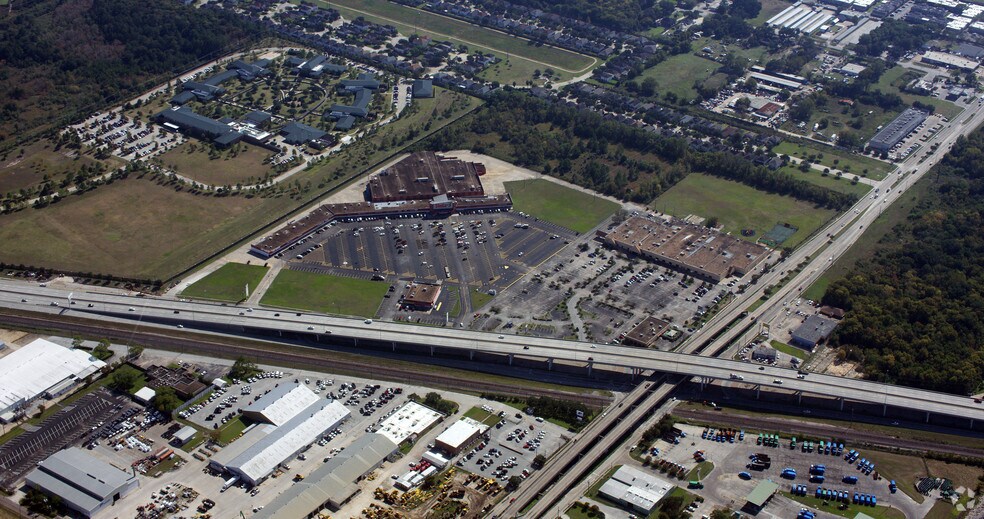 More Photos Of 12309-12367 S Main St, Houston Land For Lease