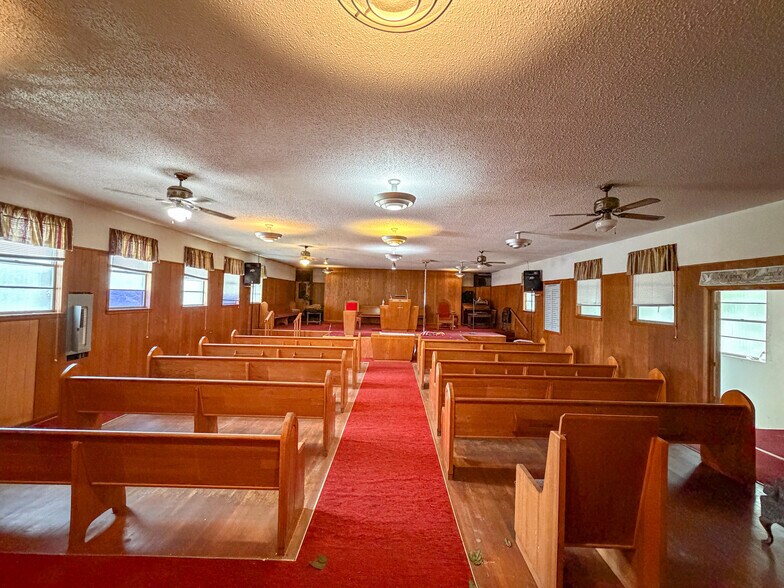 More Photos Of 1107 Spring St, Hot Springs Flex For Sale