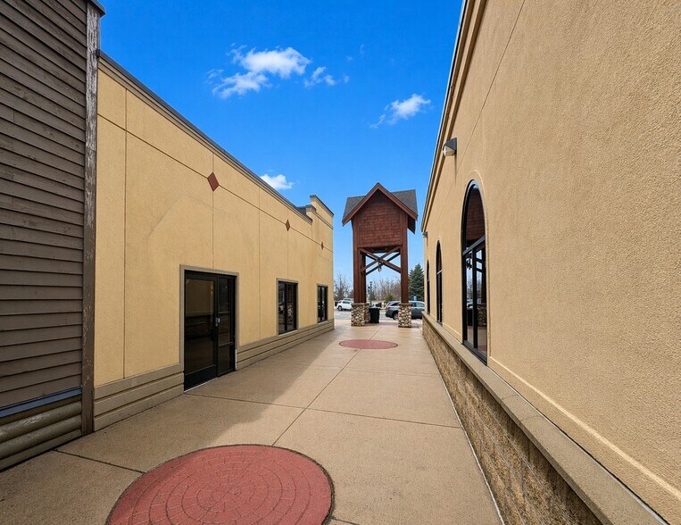 More Photos Of 35736 Allen Ave, Crosslake General Retail For Sale