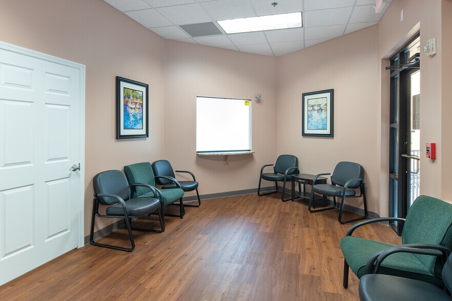 More Photos Of 6909 Old Highway 441, Mount Dora Medical For Lease