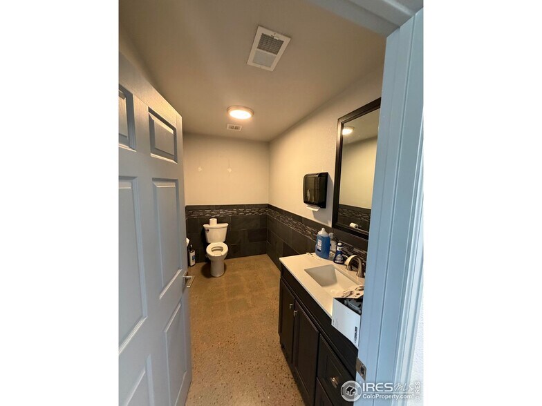 More Photos Of 1632 Denver Ave, Fort Lupton Warehouse For Lease