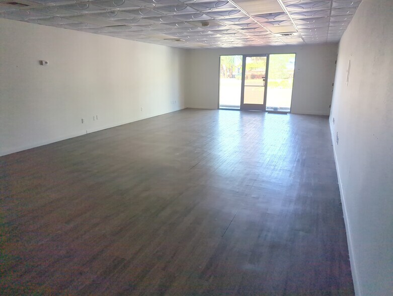 More Photos Of 11240-11242 N 19th Ave, Phoenix Medical For Lease