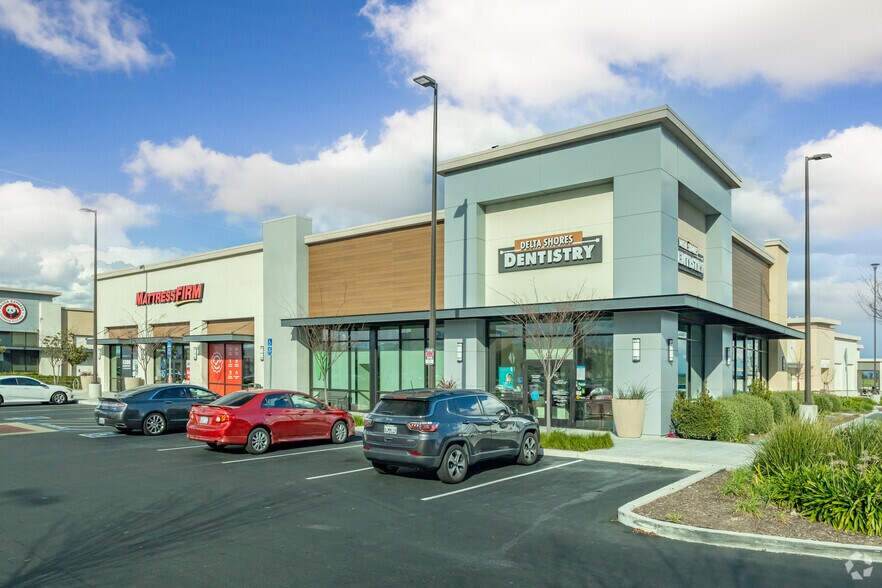 More Photos Of Interstate 5 & Beach Lake Rd, Sacramento Unknown For Lease