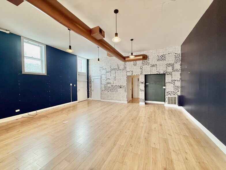 More Photos Of 1355-1359 W Chicago Ave, Chicago Apartments For Lease
