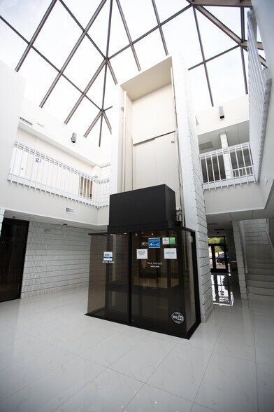 More Photos Of 1100 S Federal Hwy, Deerfield Beach Medical For Lease