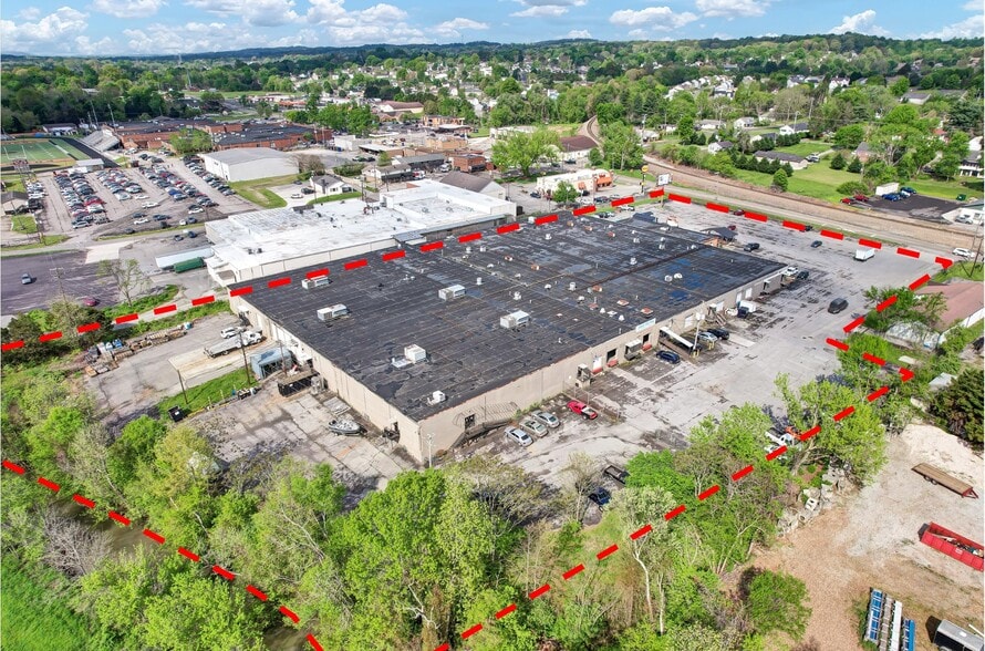 More Photos Of 1904 W Emory Rd, Powell Light Manufacturing For Sale