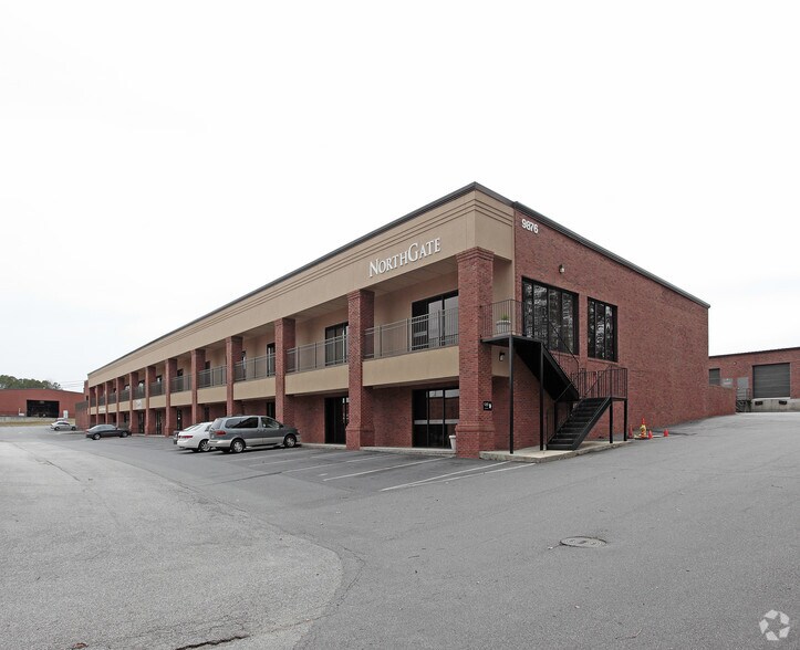 More Photos Of 9876 Main St, Woodstock Flex For Sale