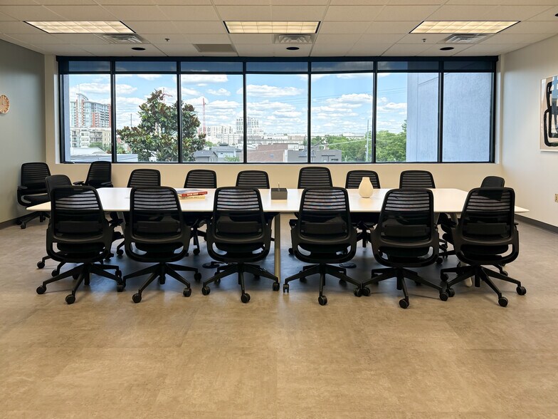 More Photos Of 1 Music Cir N, Nashville Coworking Space