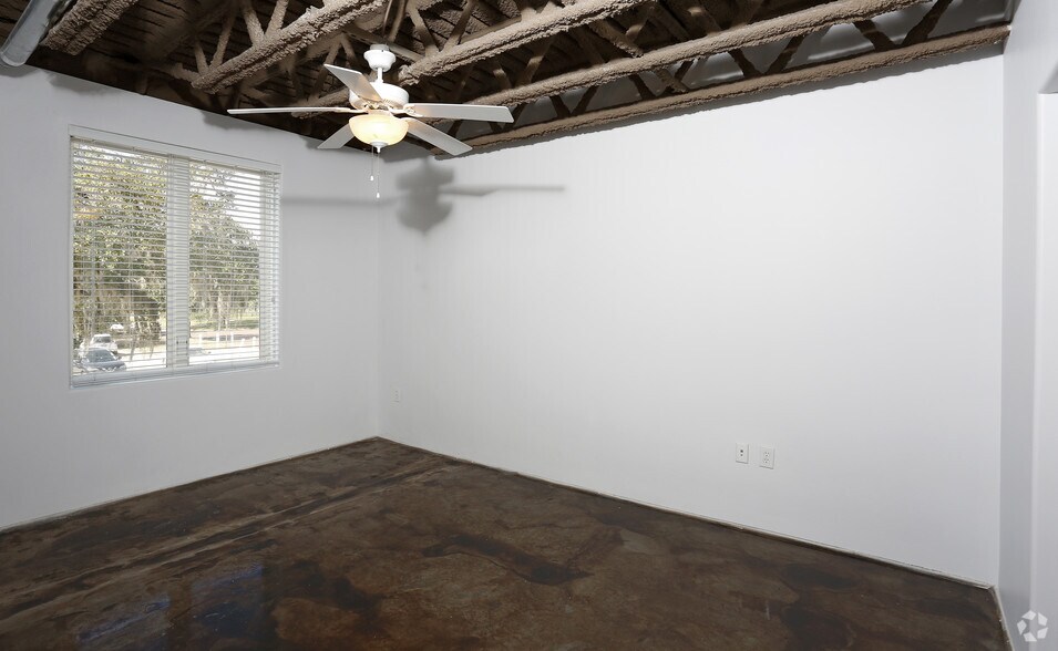 More Photos Of 433 W New England Ave, Winter Park Apartments For Lease