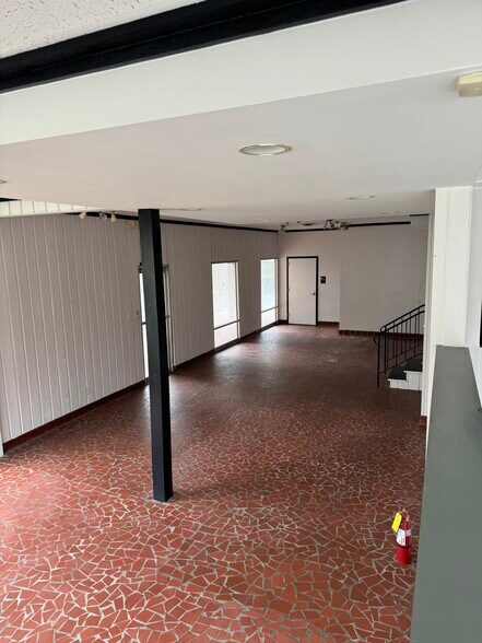 More Photos Of 221 Cherry Rd, Rock Hill Restaurant For Lease