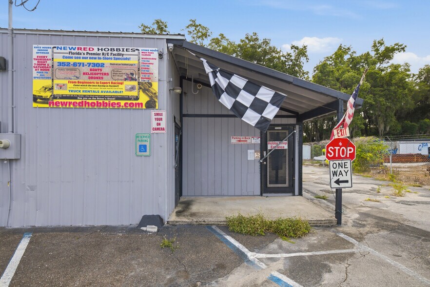 More Photos Of 609 NW 4th Ave, Ocala Flex For Sale
