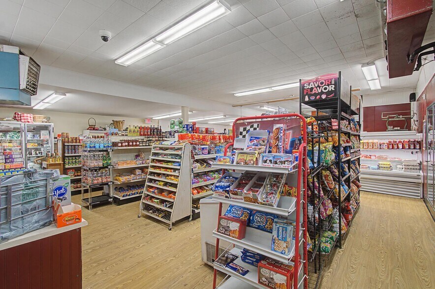 More Photos Of 23 Barlow St, St. Albans Town Convenience Store For Sale