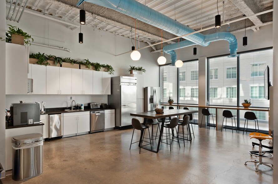 More Photos Of 75 Port City Lndg, Mount Pleasant Office For Lease