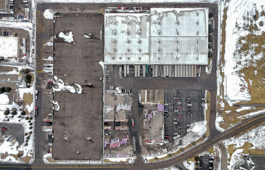 More Photos Of 14399 Huntington Ave, Savage Distribution For Lease