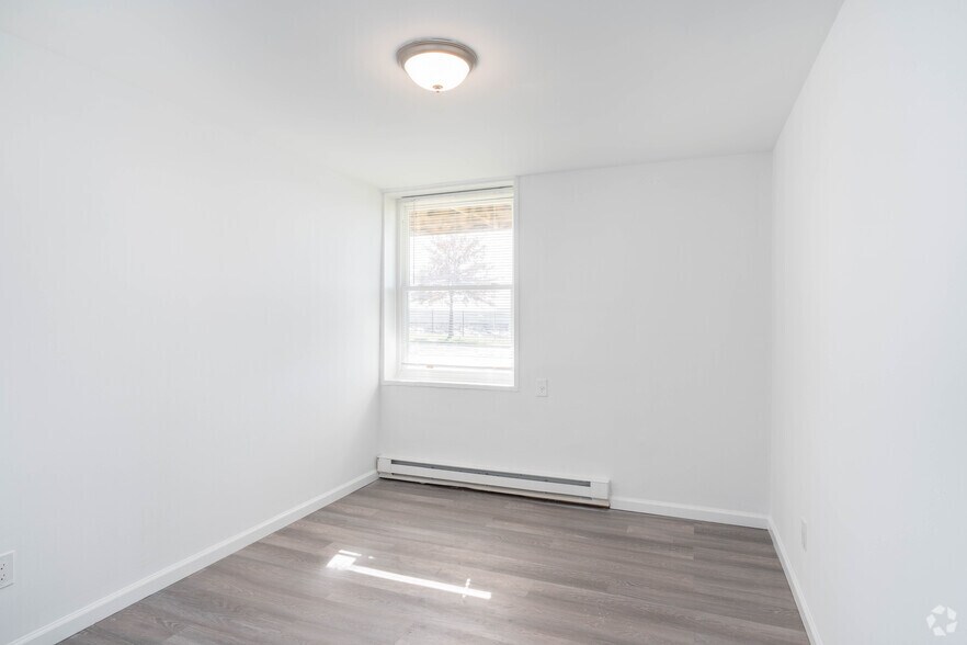 More Photos Of 6004-6028 Amberwood Rd, Baltimore Apartments For Sale
