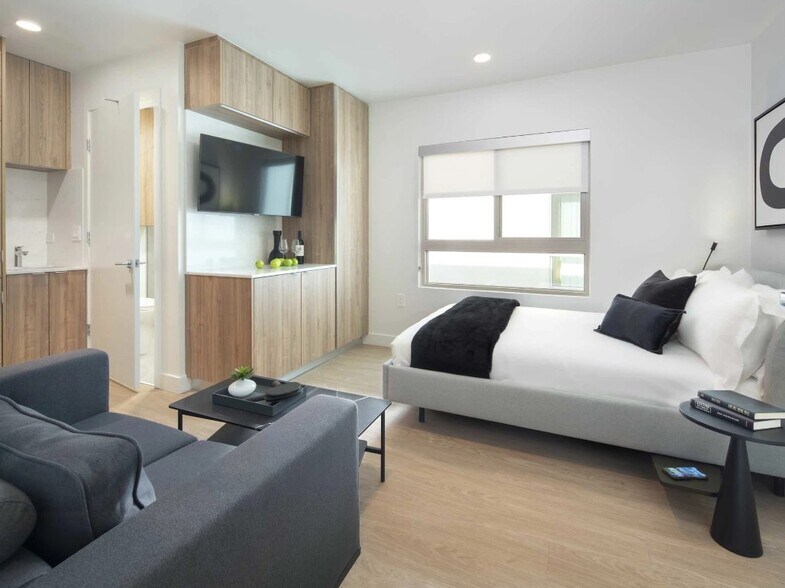 More Photos Of , Los Angeles Unknown For Sale