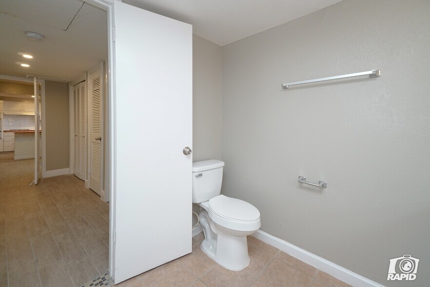 More Photos Of 601 George Ave, Midland Apartments For Sale