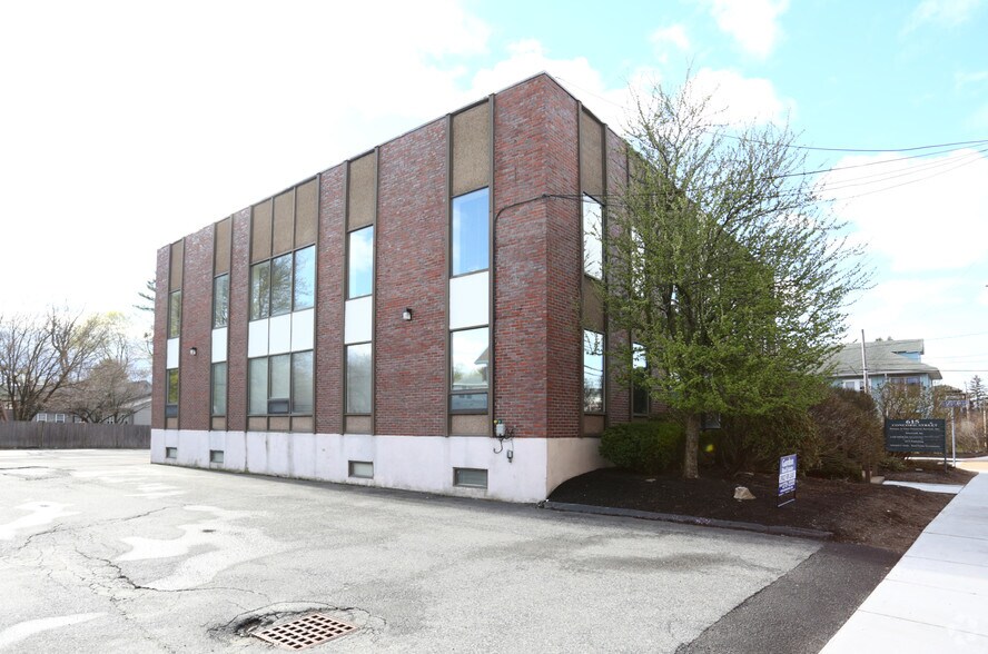 More Photos Of 615 Concord St, Framingham Office For Lease