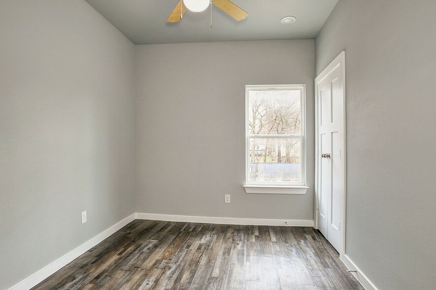 More Photos Of 1420 Park Pl, Sherman Apartments For Sale