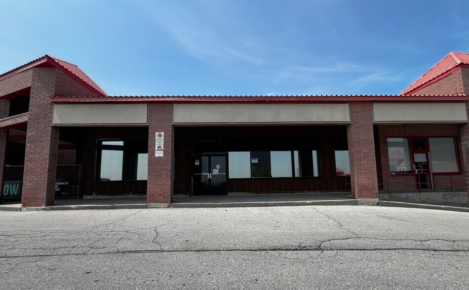 More Photos Of 1070 Stonechurch Rd, Hamilton General Retail For Lease