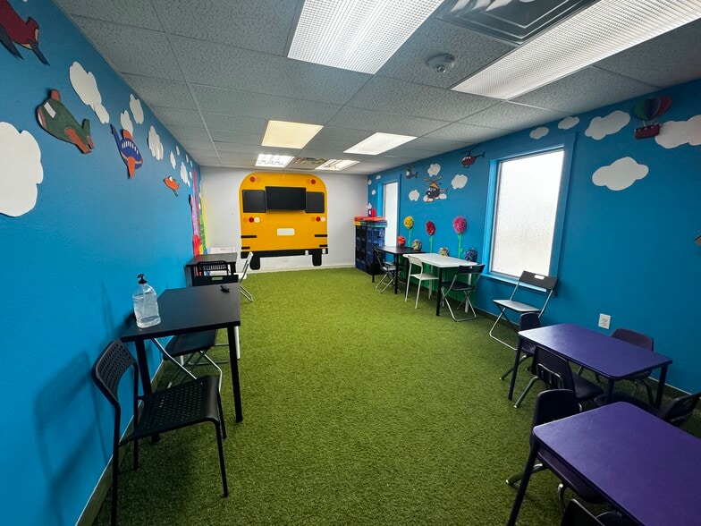 More Photos Of 1609 14th St, Plano Religious Facility For Sale