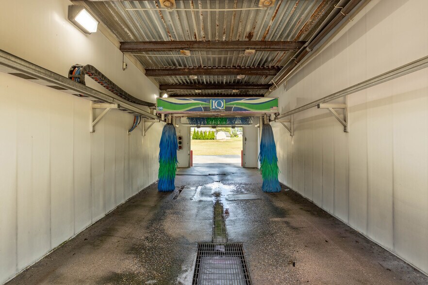 More Photos Of 362 W Main St, Rossville Carwash For Sale